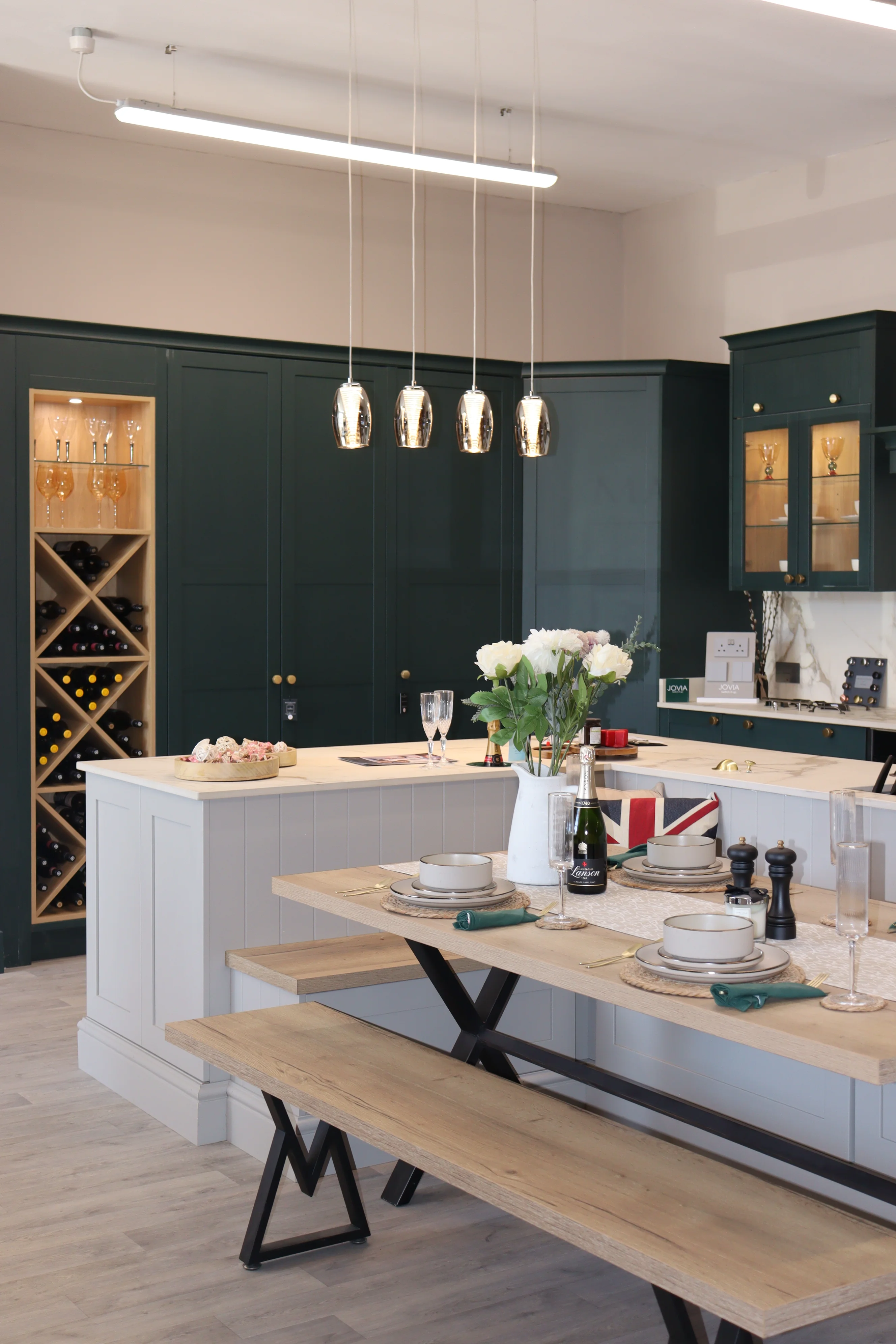 Showroom 1